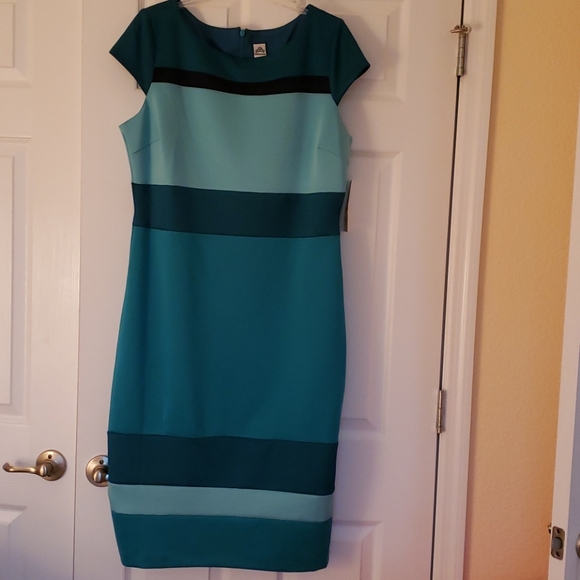 Signature by Sangria Dresses & Skirts - Stunning & Unique Teal Dress